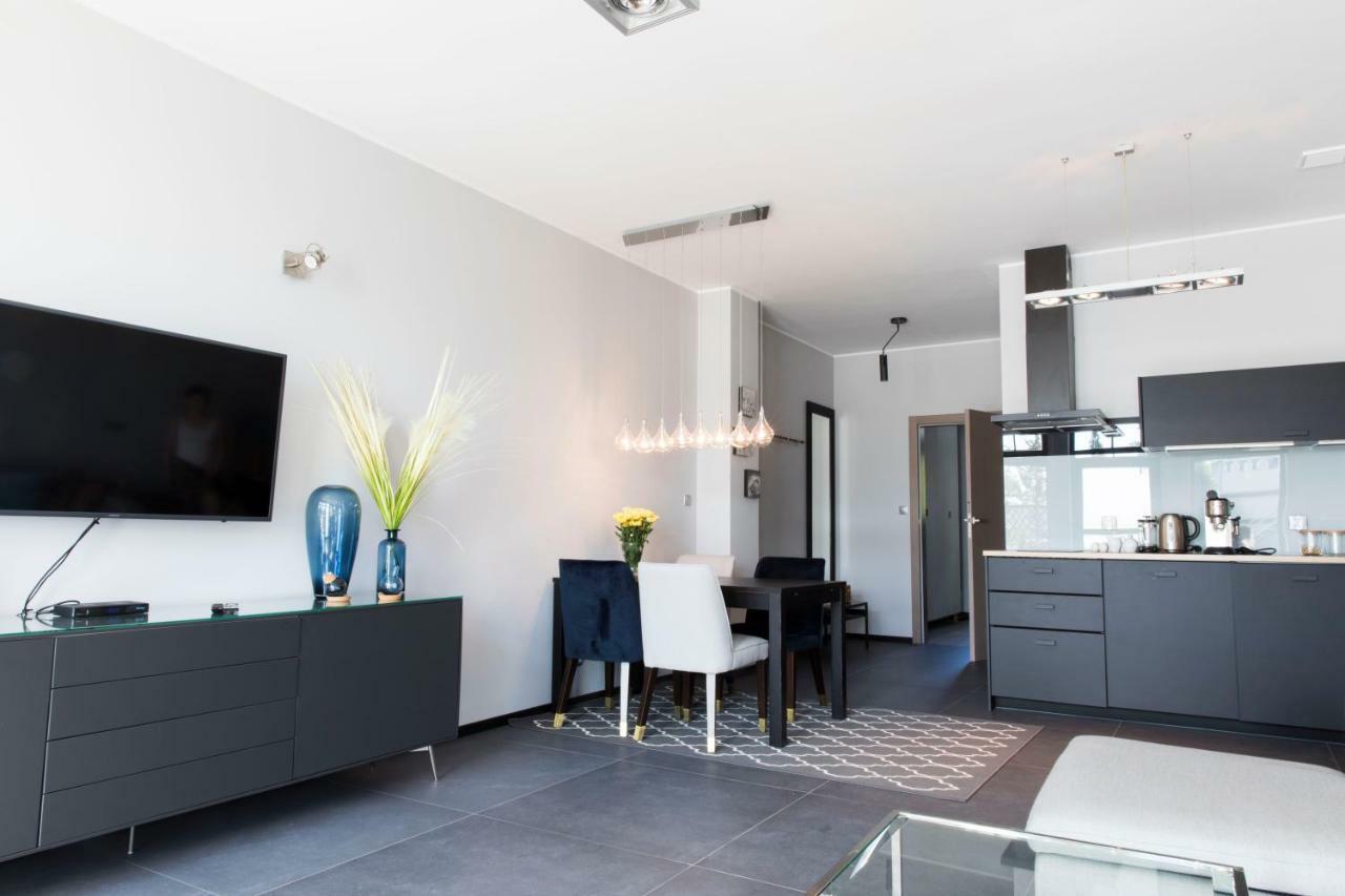 Apartament Na Bulwarze - Parter Z Prywatnym Wejsciem Apartment Устка Екстериор снимка